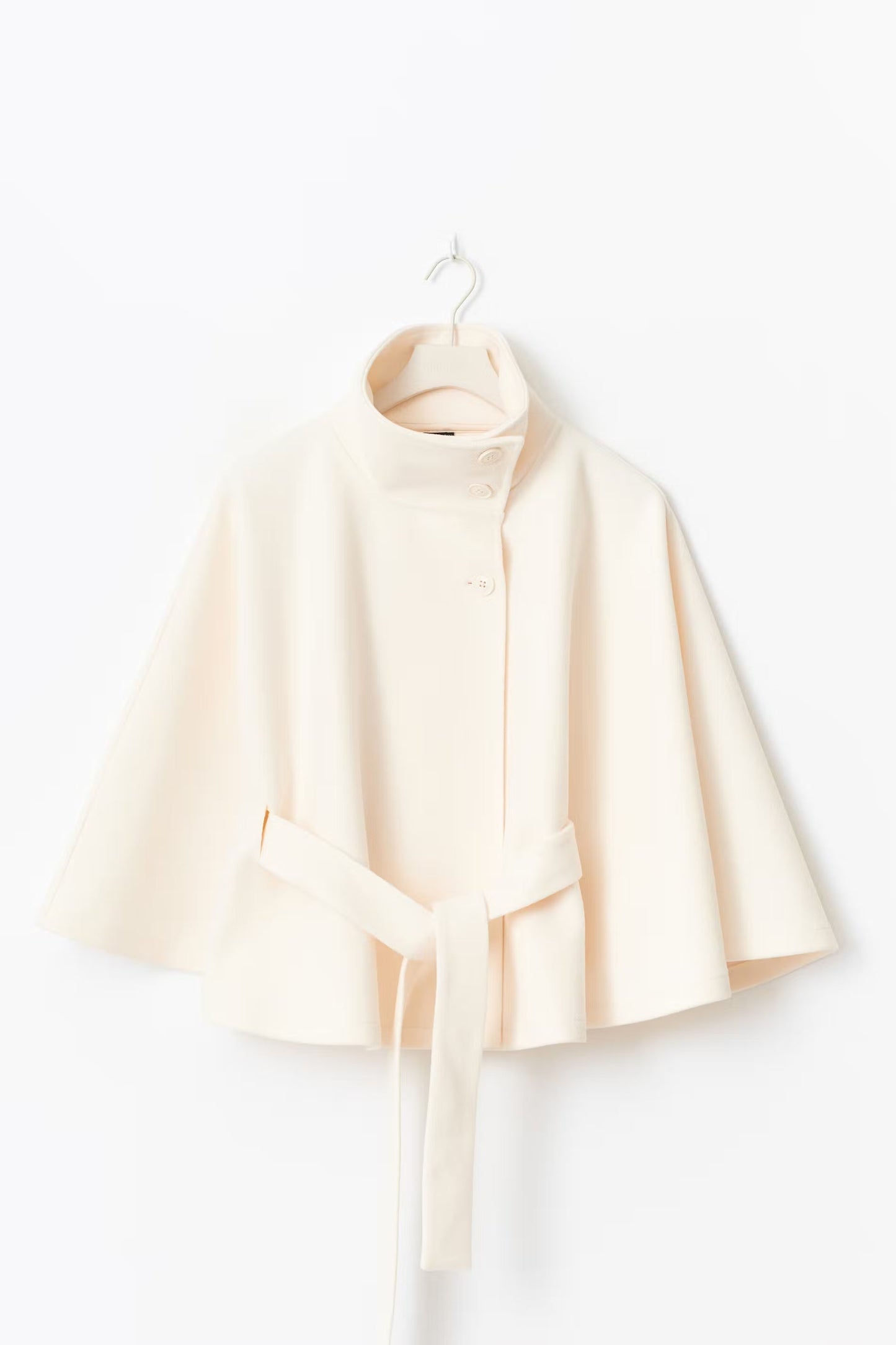 Dames Capejas | Elegante jas met ceintuur en hoge kraag