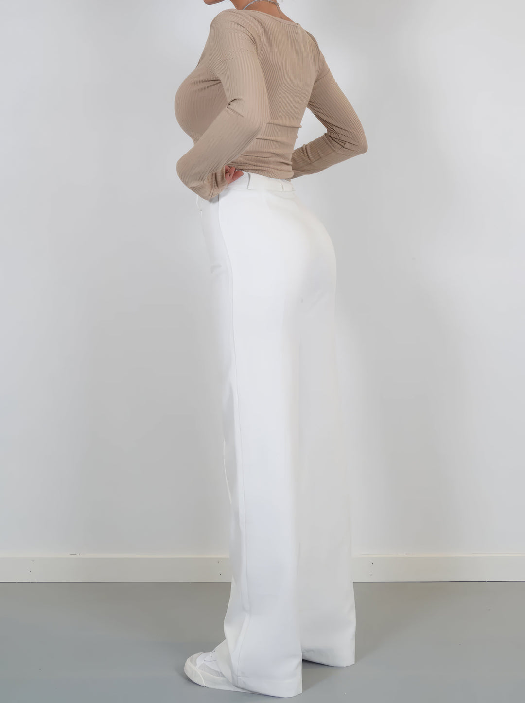 Marvella – Dames bootcut broek met tijdloze elegantie