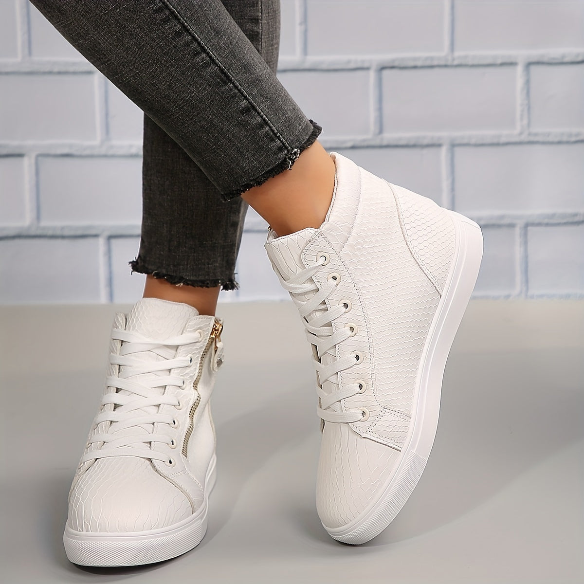 Vexa – Hoge dames sneakers met ritssluiting en urban flair