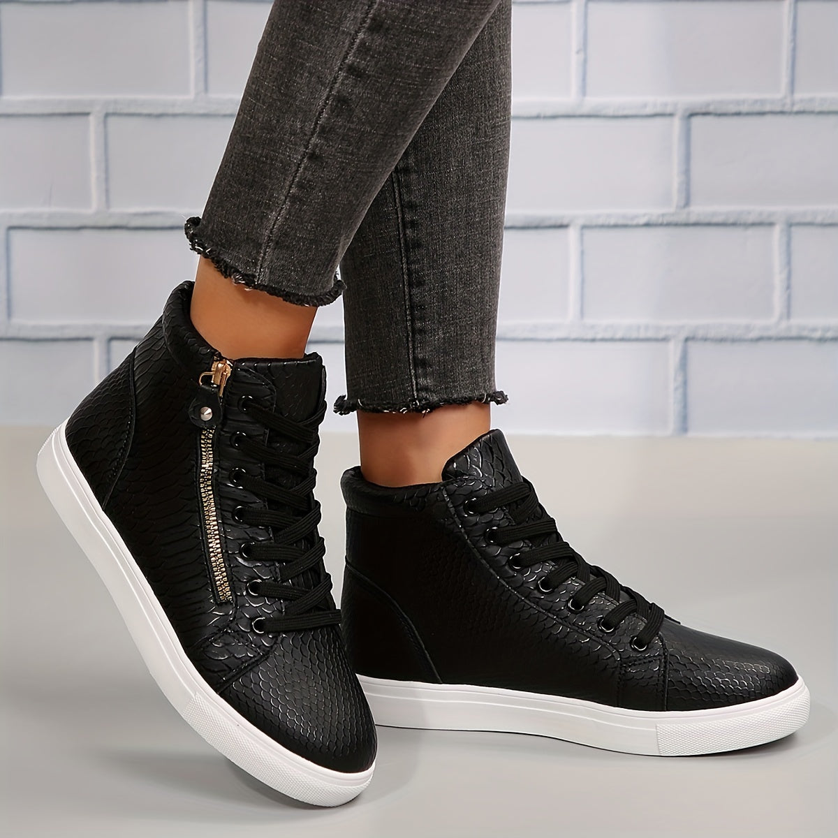 Vexa – Hoge dames sneakers met ritssluiting en urban flair