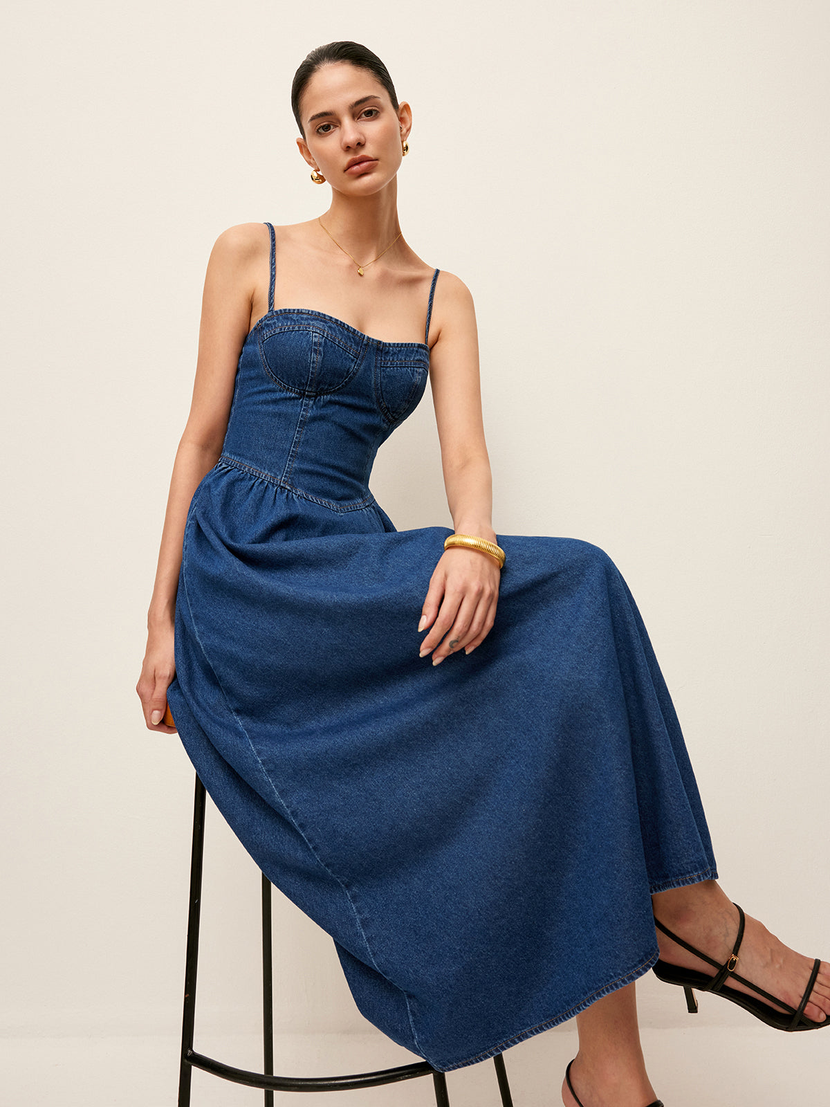 Mara – Denim maxi-jurk met elegante flair