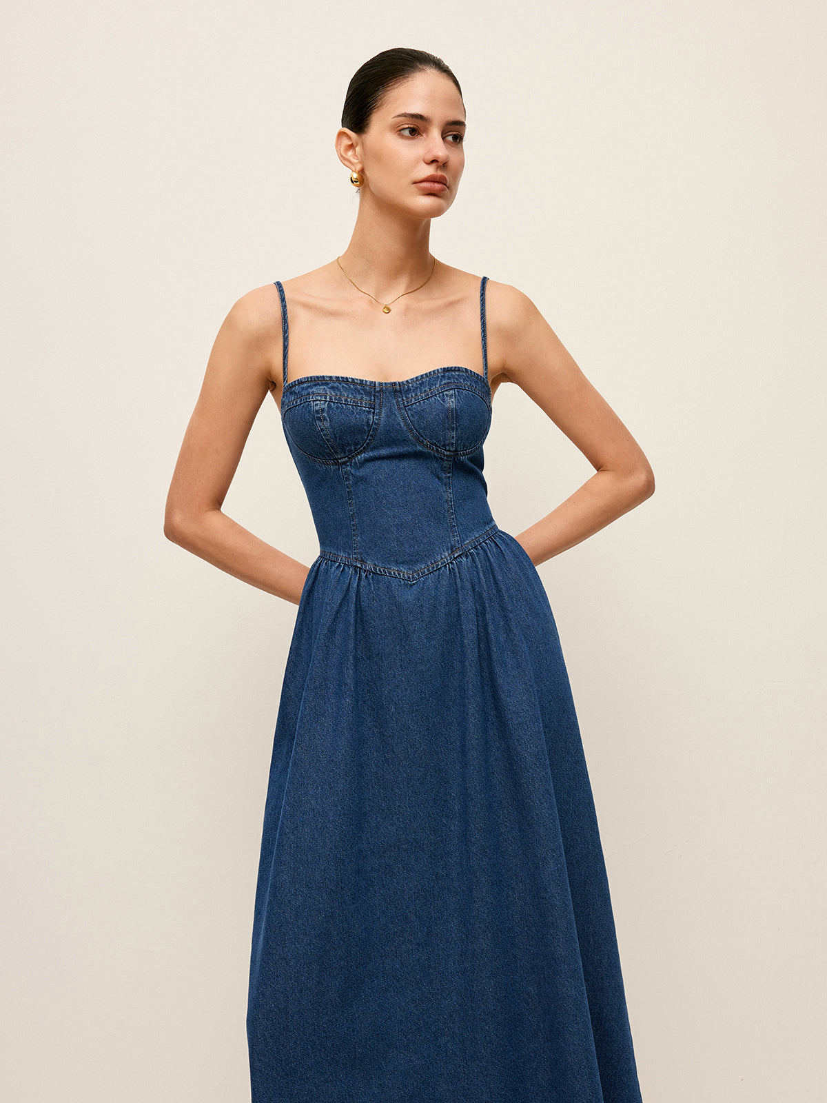 Mara – Denim maxi-jurk met elegante flair