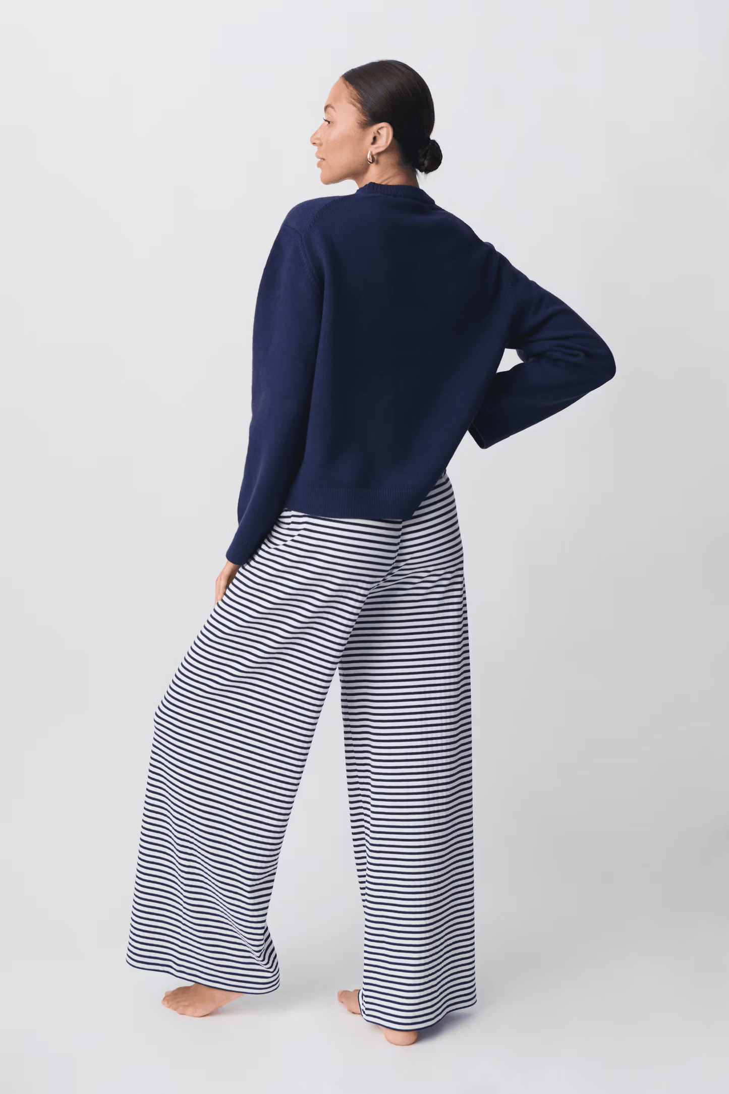 Serenya – Dames gestreepte broek met relaxte pasvorm