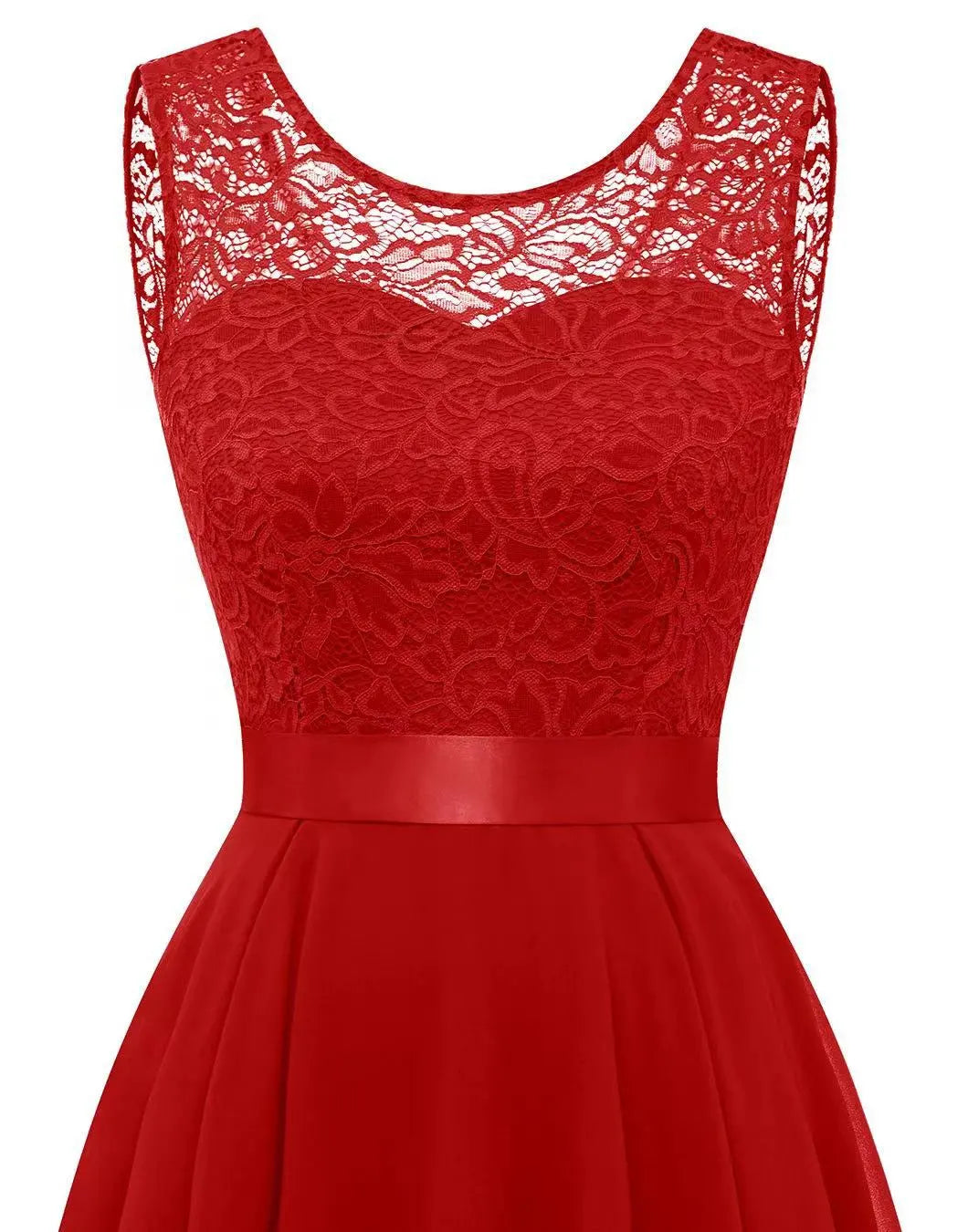 Yinthe – Asymmetrische avondjurk met vloeiende elegantie