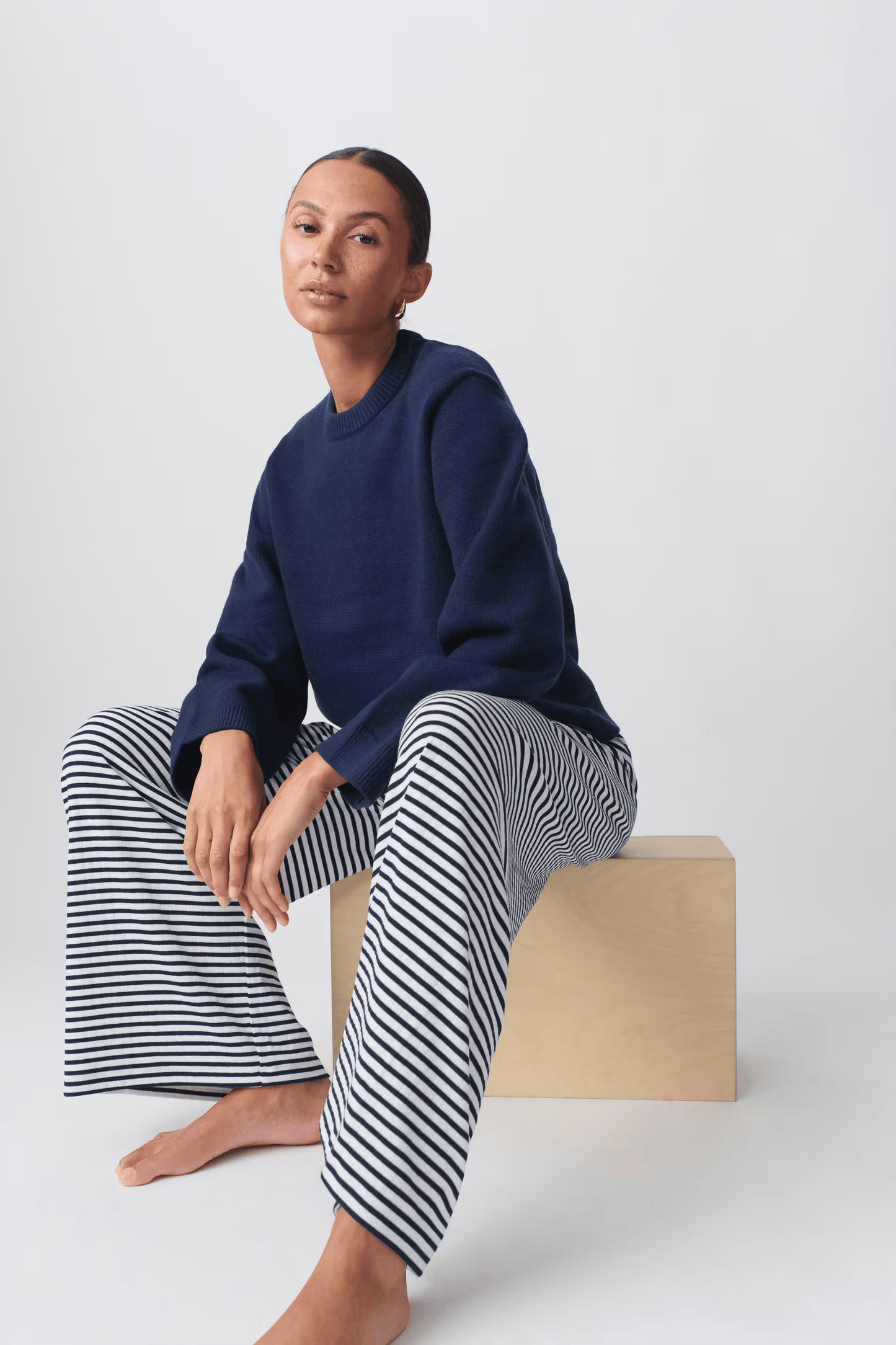 Serenya – Dames gestreepte broek met relaxte pasvorm