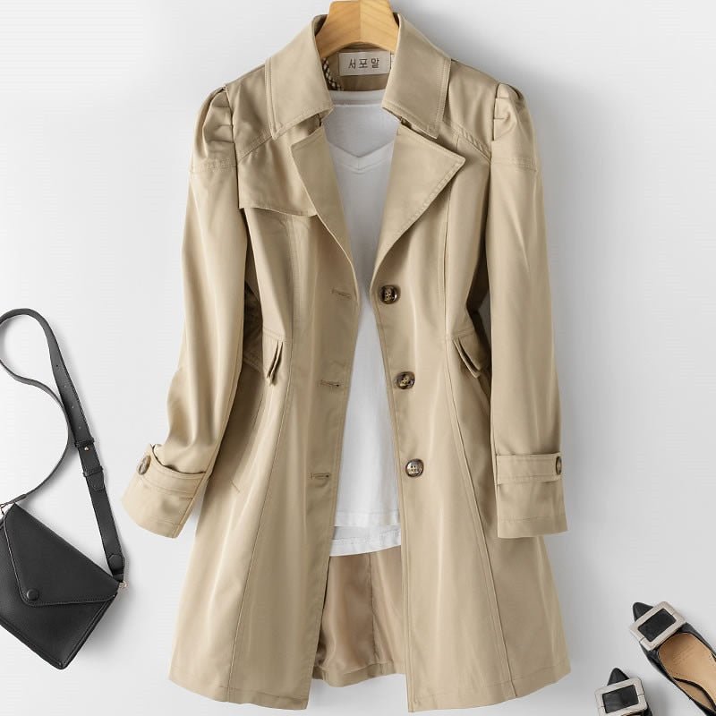 Clea – Tijdloze dames trenchcoat met klassieke knopen