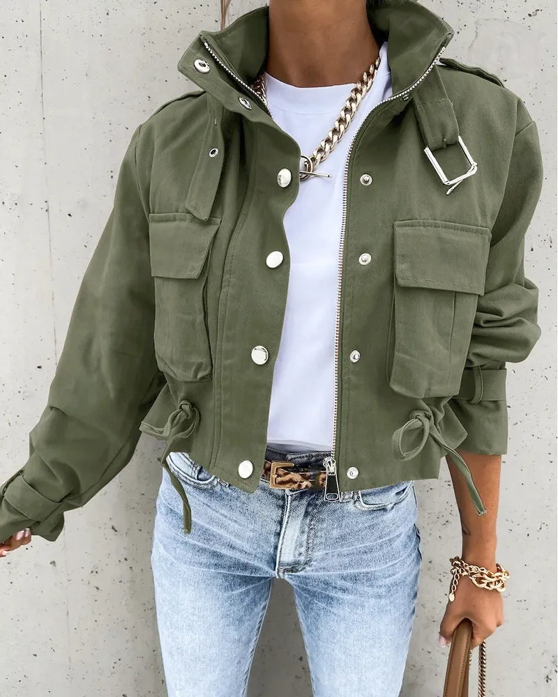 Martje – Cropped bomberjack voor dames met urban edge
